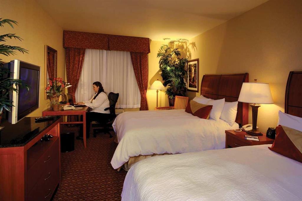 Hilton Garden Inn Las Vegas/Henderson Стая снимка